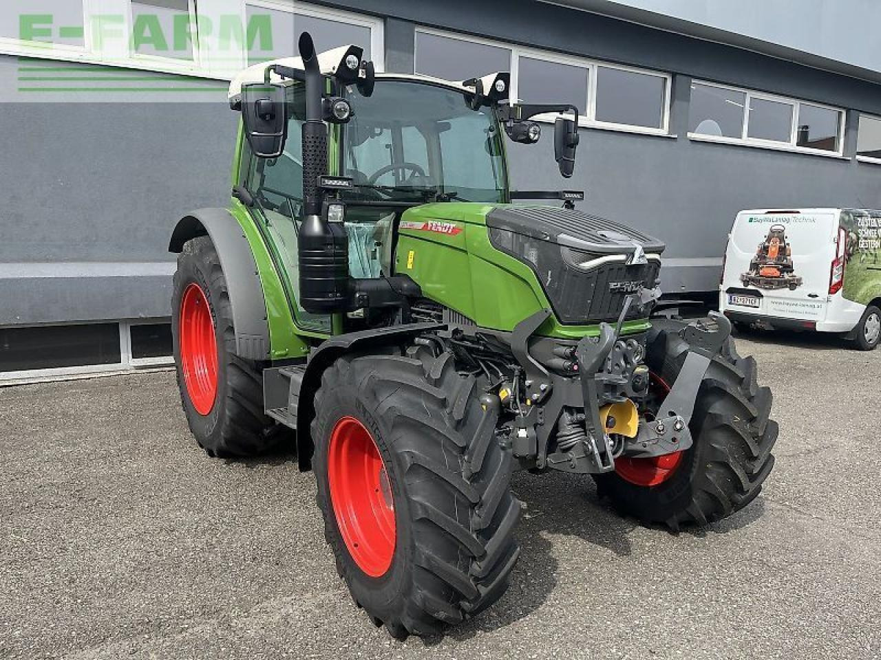 Fendt 211 s vario gen3 power setting 2 - Tracteur agricole: photos 3 Fendt 211 s vario gen3 power setting 2 - Tracteur agricole: photos 3