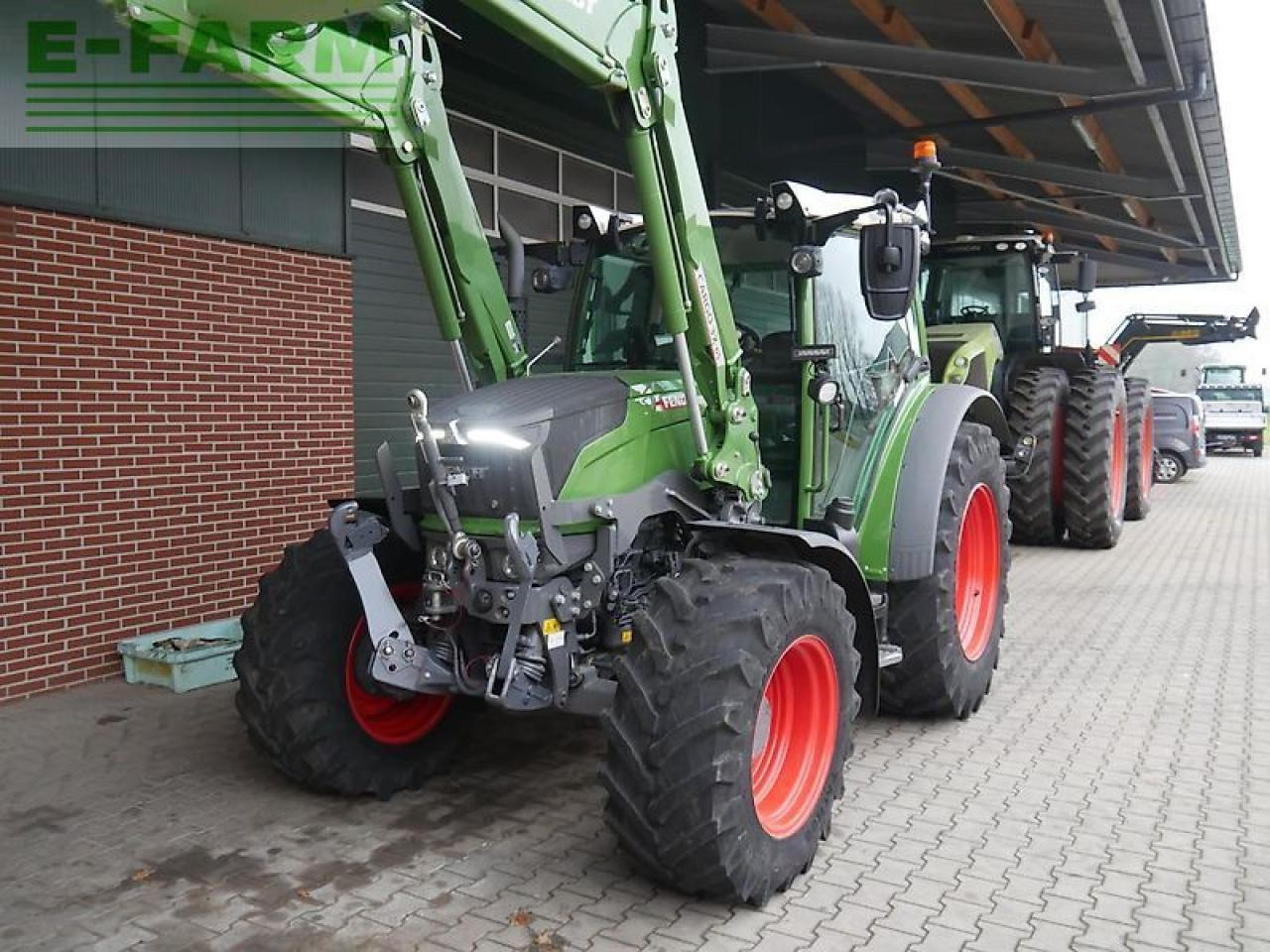 Fendt 211 s vario gen3 profi setting2 frontlader - Tracteur agricole: photos 3 Fendt 211 s vario gen3 profi setting2 frontlader - Tracteur agricole: photos 3