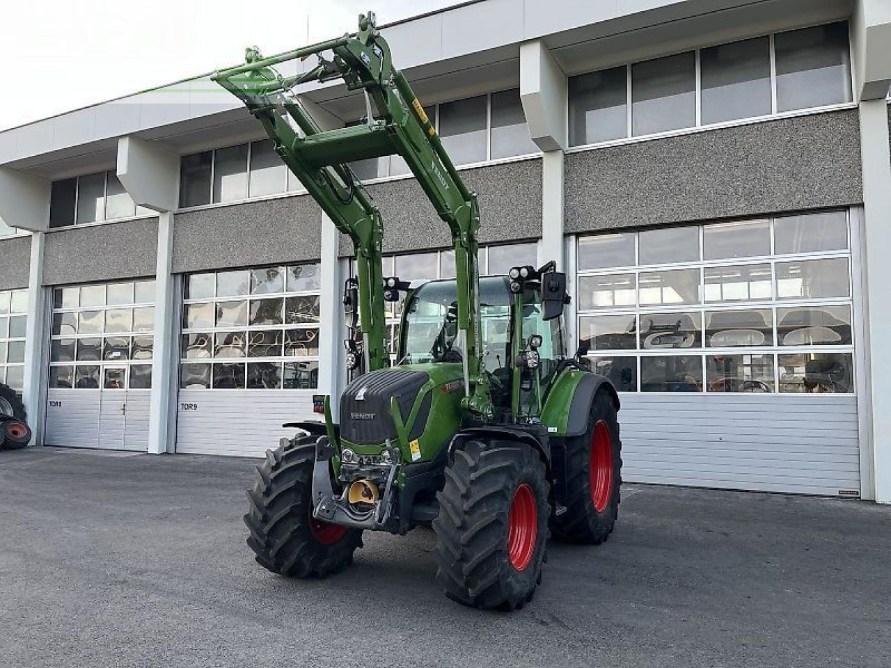 Fendt 312 vario gen4 profi setting2 m. frontlader Profi - Tracteur agricole: photos 1 Fendt 312 vario gen4 profi setting2 m. frontlader Profi - Tracteur agricole: photos 1