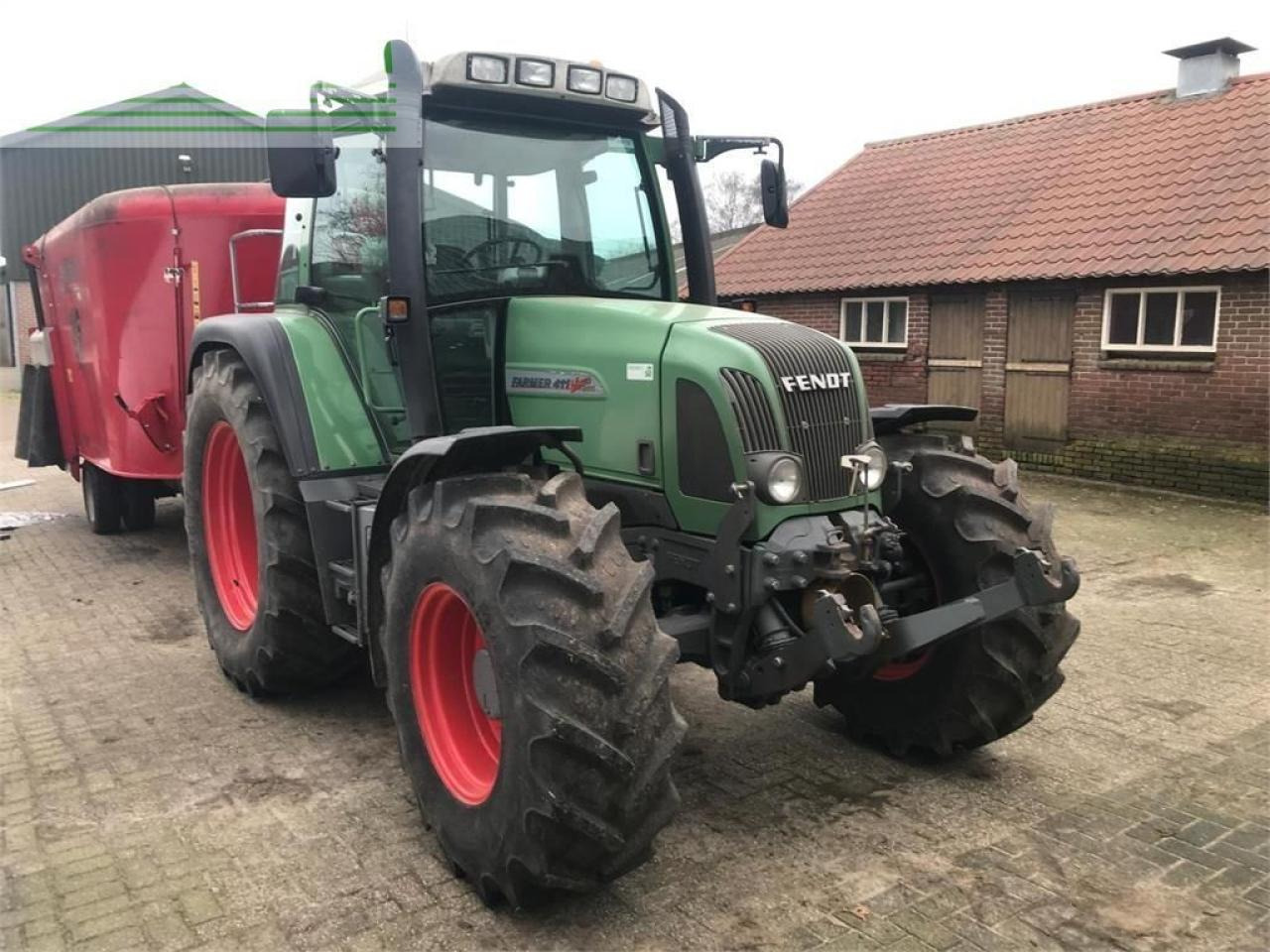 Fendt 411 com2 - Tracteur agricole: photos 3 Fendt 411 com2 - Tracteur agricole: photos 3