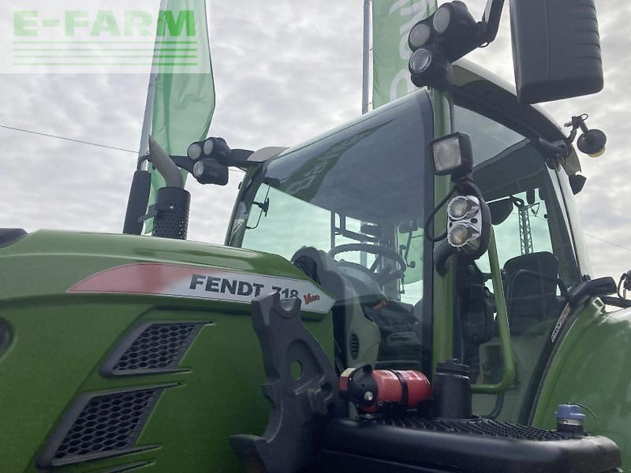 Fendt 718 vario s4 profi plus ProfiPlus - Tracteur agricole: photos 4 Fendt 718 vario s4 profi plus ProfiPlus - Tracteur agricole: photos 4