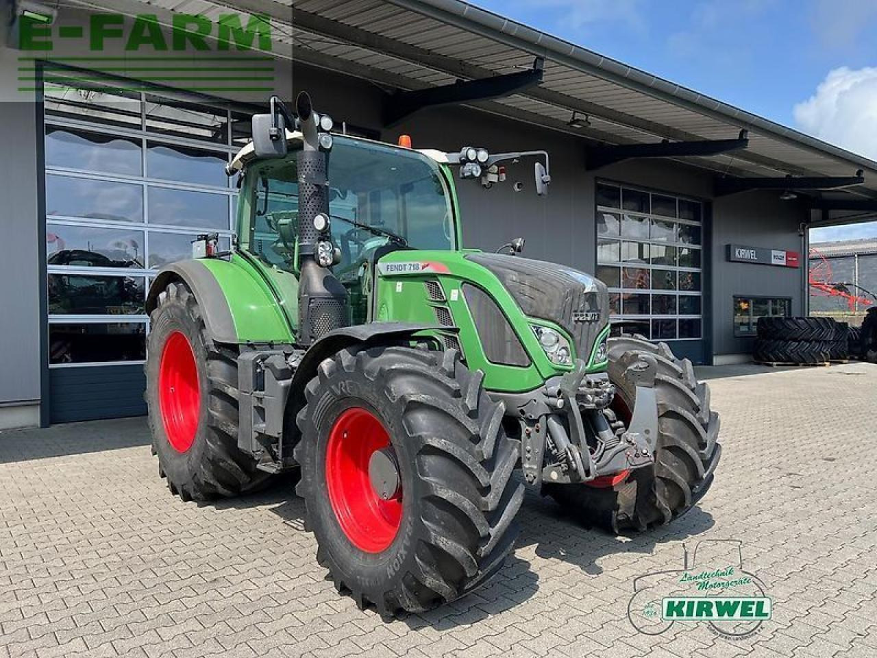 Fendt 718 vario scr - Tracteur agricole: photos 1 Fendt 718 vario scr - Tracteur agricole: photos 1