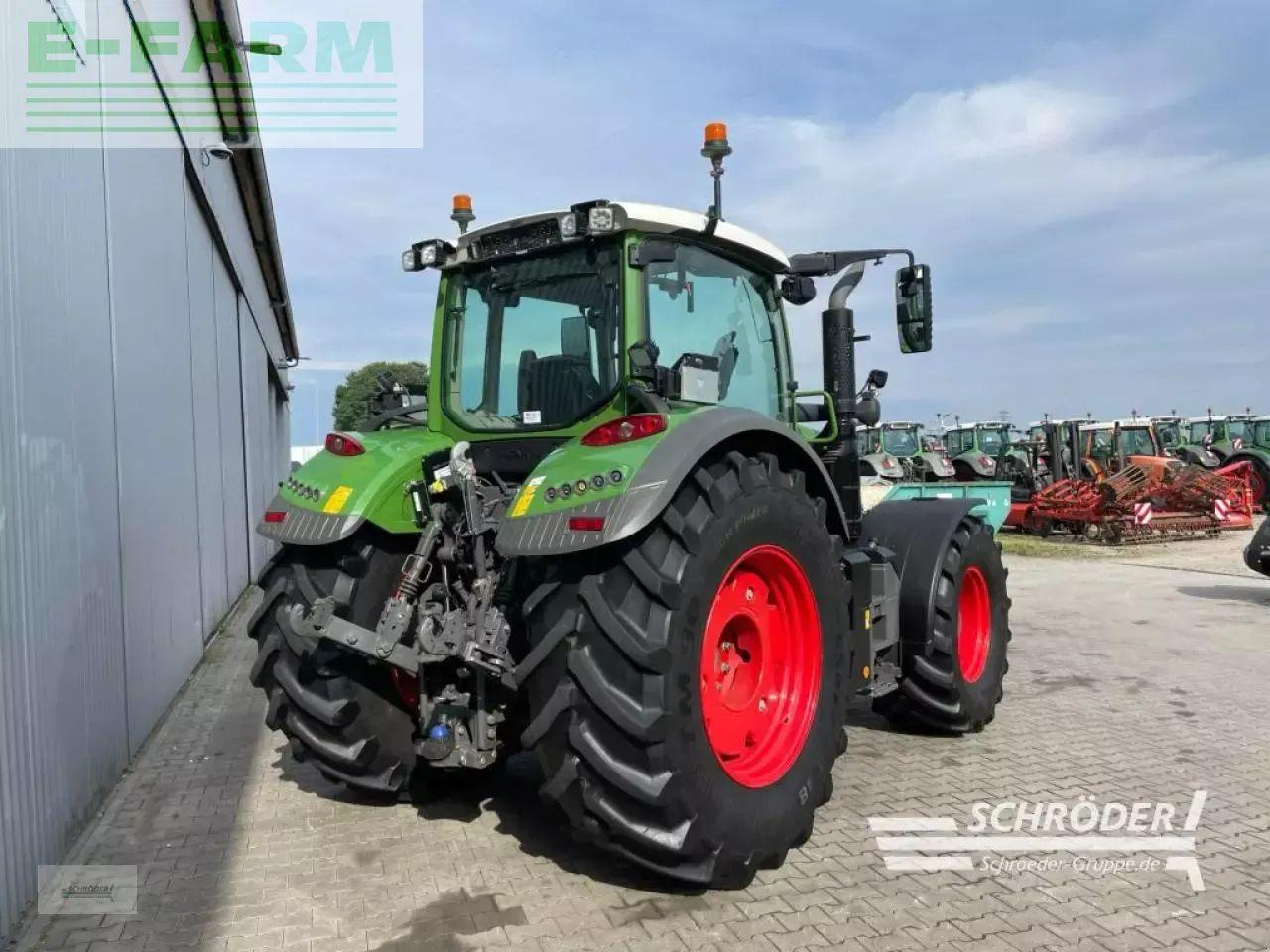 Fendt 724 gen6 profi plus - Tracteur agricole: photos 3 Fendt 724 gen6 profi plus - Tracteur agricole: photos 3