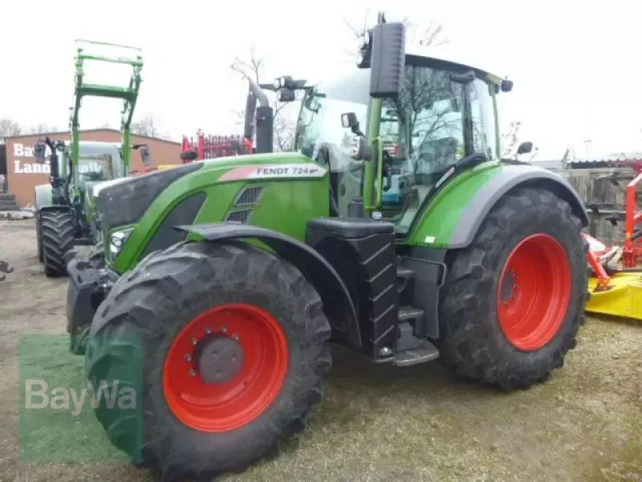 Fendt 724 vario s4 profi plus - Tracteur agricole: photos 1 Fendt 724 vario s4 profi plus - Tracteur agricole: photos 1