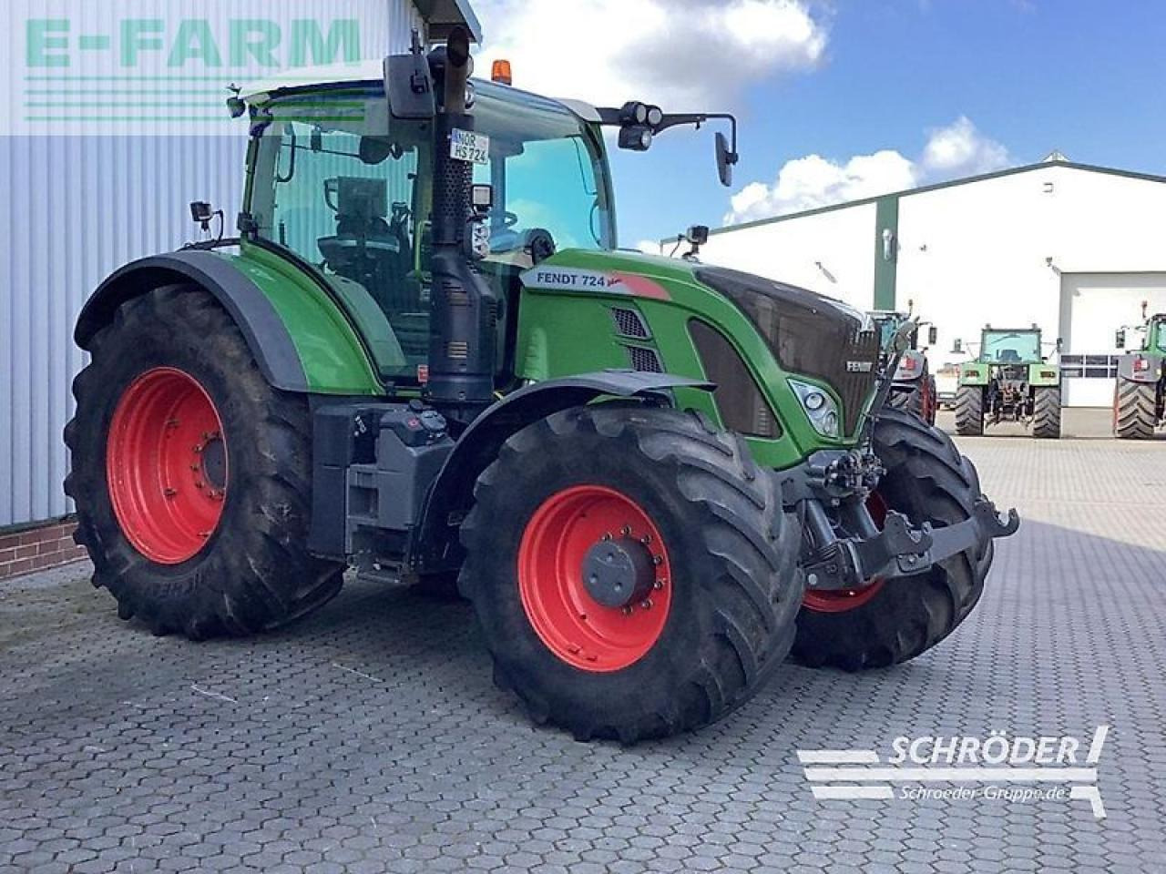 Fendt 724 vario s4 profi plus ProfiPlus - Tracteur agricole: photos 1 Fendt 724 vario s4 profi plus ProfiPlus - Tracteur agricole: photos 1
