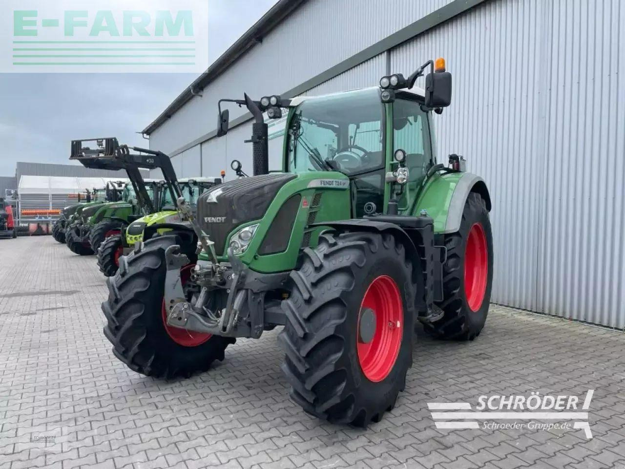Fendt 724 vario scr profi Profi - Tracteur agricole: photos 5 Fendt 724 vario scr profi Profi - Tracteur agricole: photos 5