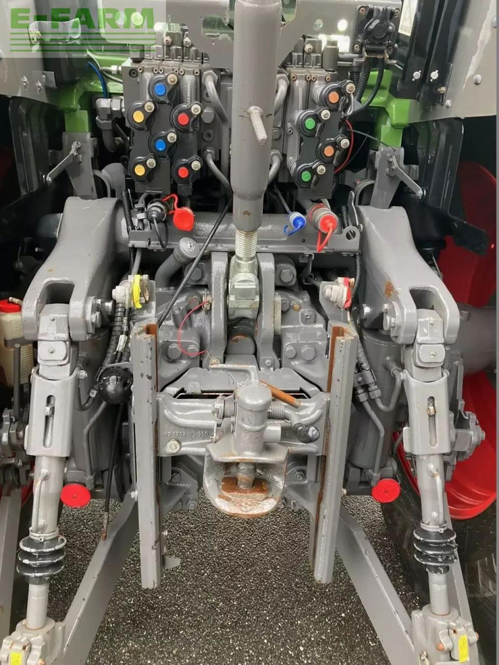 Fendt 824 s4 profiplus - Tracteur agricole: photos 5 Fendt 824 s4 profiplus - Tracteur agricole: photos 5