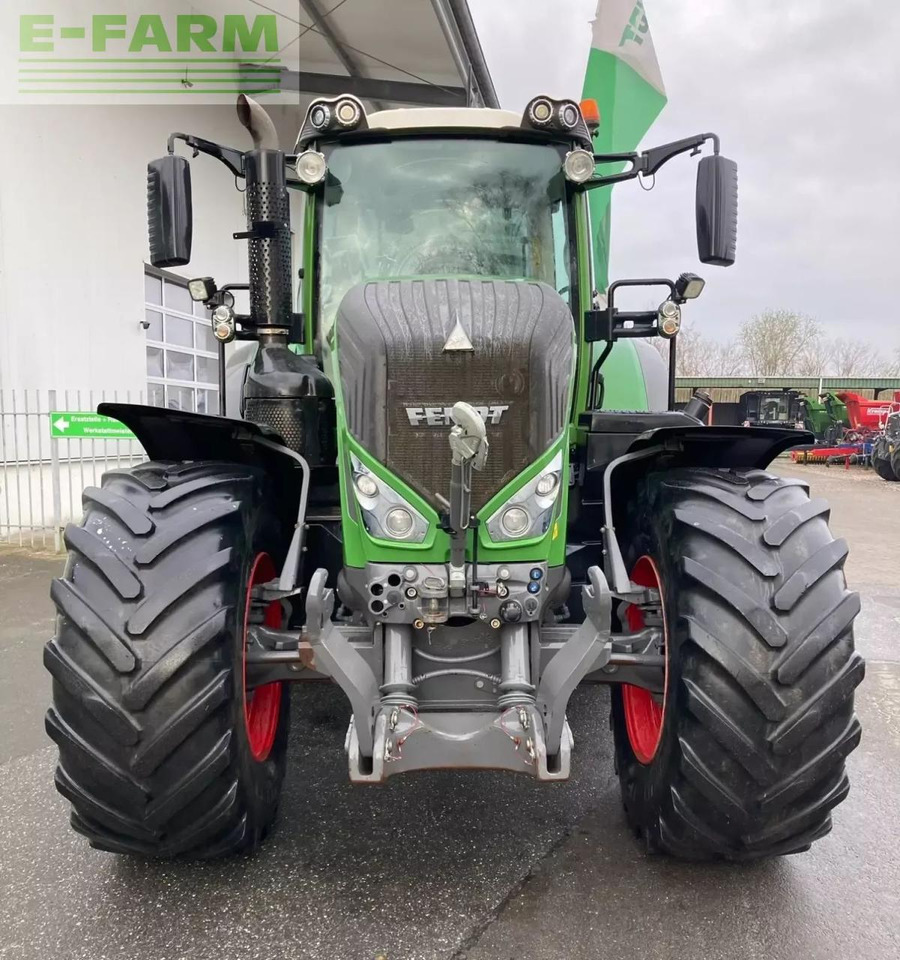 Fendt 824 s4 profiplus - Tracteur agricole: photos 2 Fendt 824 s4 profiplus - Tracteur agricole: photos 2