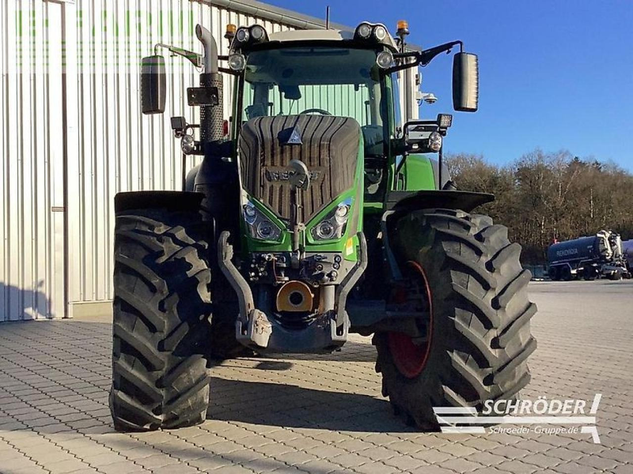 Fendt 824 vario s4 profi plus ProfiPlus - Tracteur agricole: photos 2 Fendt 824 vario s4 profi plus ProfiPlus - Tracteur agricole: photos 2