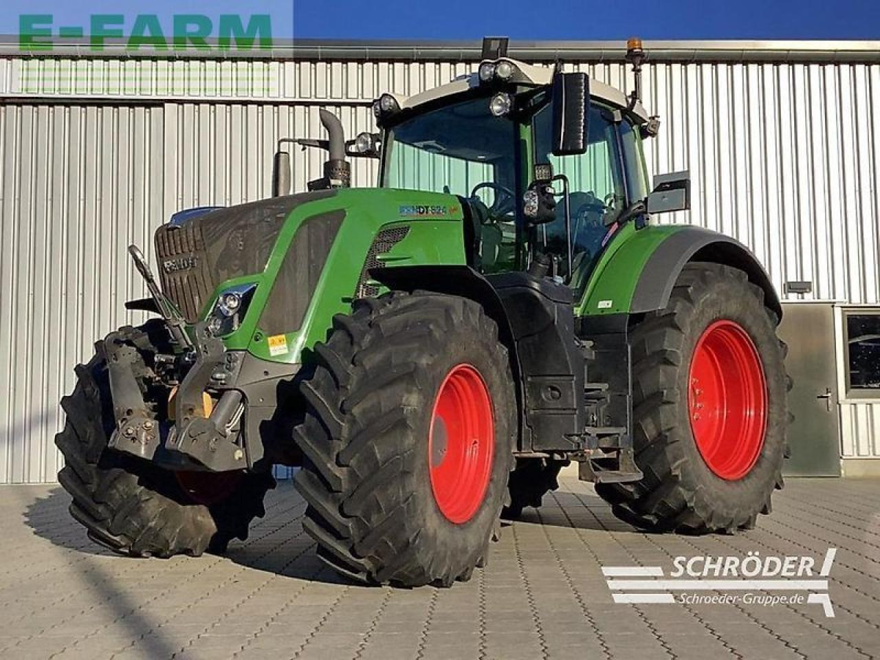 Fendt 824 vario s4 profi plus ProfiPlus - Tracteur agricole: photos 1 Fendt 824 vario s4 profi plus ProfiPlus - Tracteur agricole: photos 1