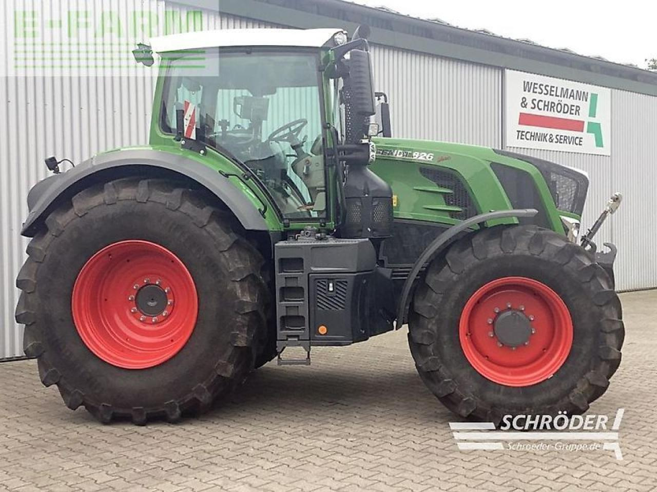 Fendt 826 vario s4 profi plus ProfiPlus - Tracteur agricole: photos 2 Fendt 826 vario s4 profi plus ProfiPlus - Tracteur agricole: photos 2