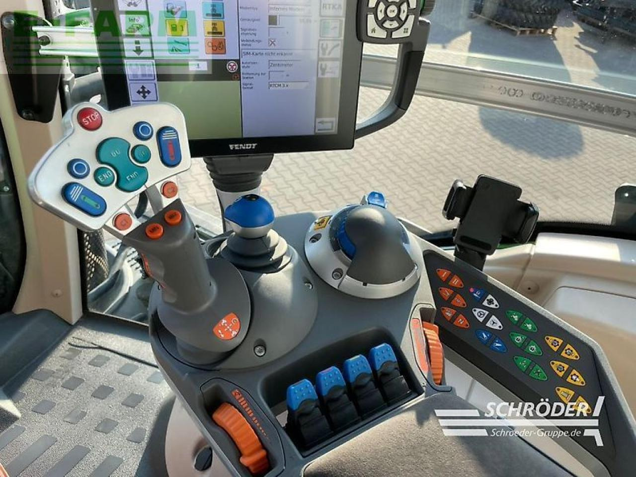 Fendt 826 vario s4 profi plus ProfiPlus - Tracteur agricole: photos 3 Fendt 826 vario s4 profi plus ProfiPlus - Tracteur agricole: photos 3