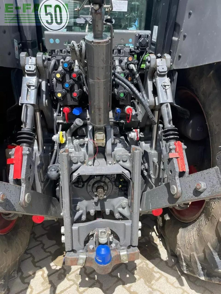 Fendt 828 vario profiplus - Tracteur agricole: photos 3 Fendt 828 vario profiplus - Tracteur agricole: photos 3