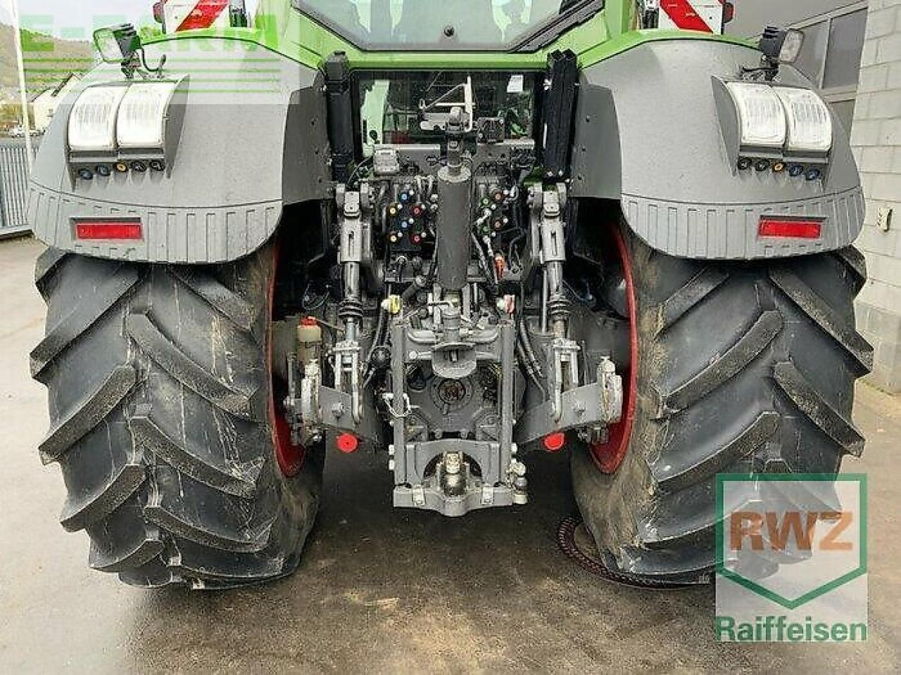Fendt 828 vario s4 (motor neu+ garantie) - Tracteur agricole: photos 4 Fendt 828 vario s4 (motor neu+ garantie) - Tracteur agricole: photos 4