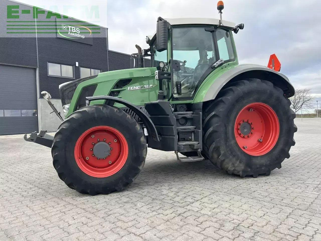 Fendt 828 vario scr - Tracteur agricole: photos 1 Fendt 828 vario scr - Tracteur agricole: photos 1