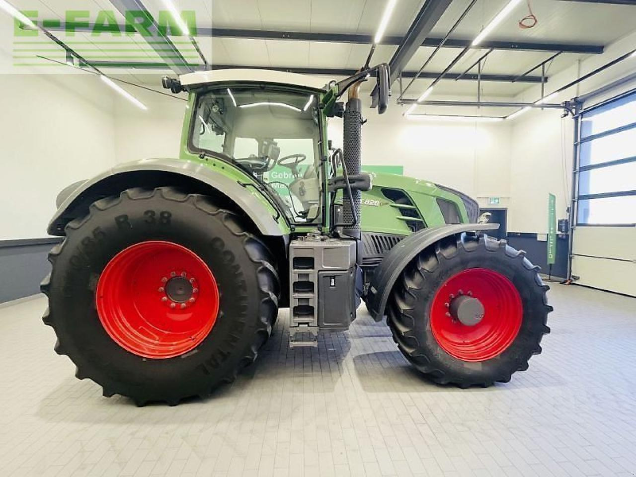 Fendt 828 vario scr profi Profi - Tracteur agricole: photos 4 Fendt 828 vario scr profi Profi - Tracteur agricole: photos 4