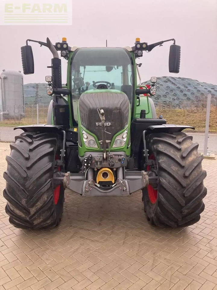 Fendt fendt 724 s4 profi+ - Tracteur agricole: photos 3 Fendt fendt 724 s4 profi+ - Tracteur agricole: photos 3