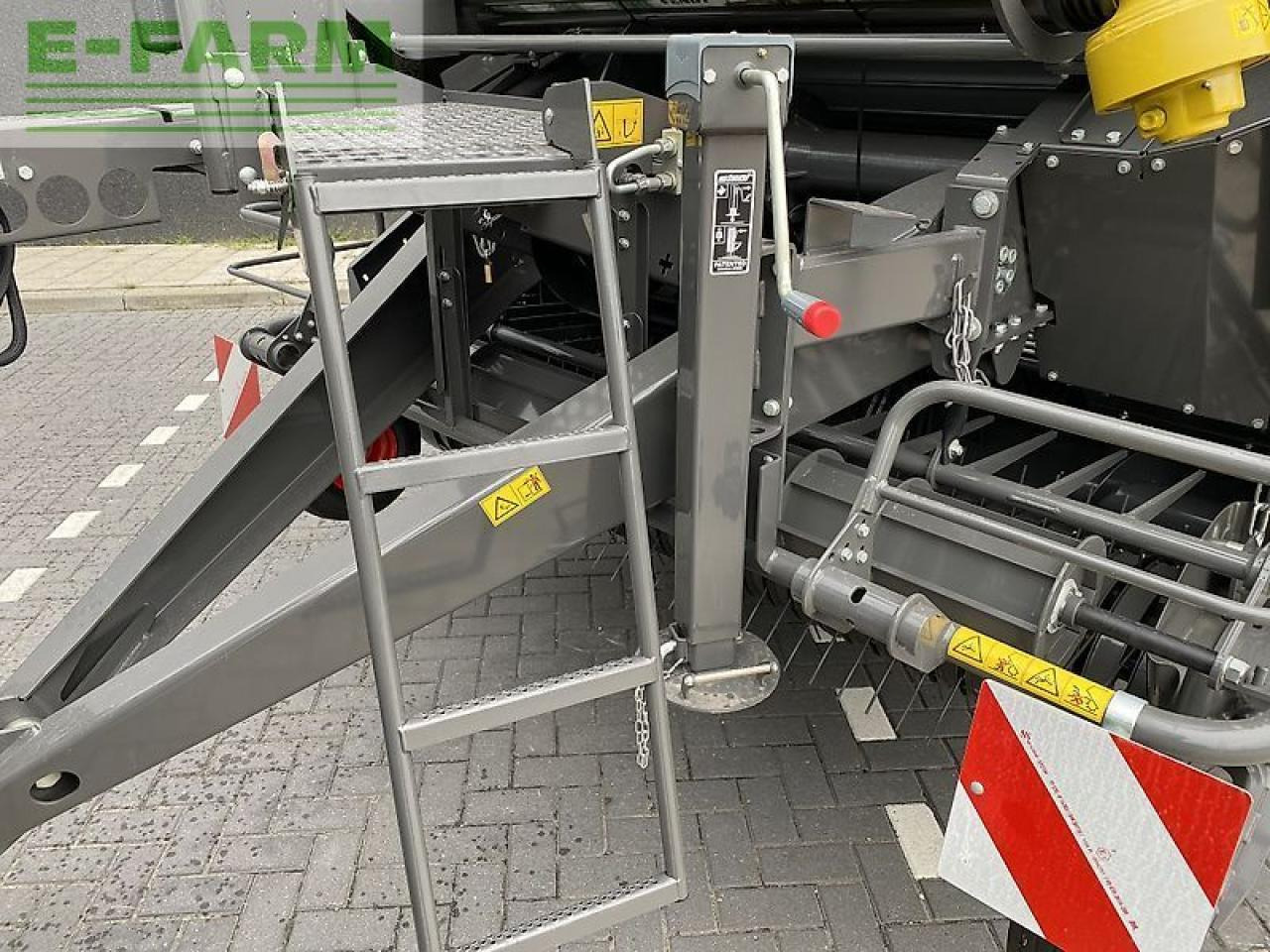 Fendt rotana 130f xtra - Presse à balles cubiques: photos 3 Fendt rotana 130f xtra - Presse à balles cubiques: photos 3