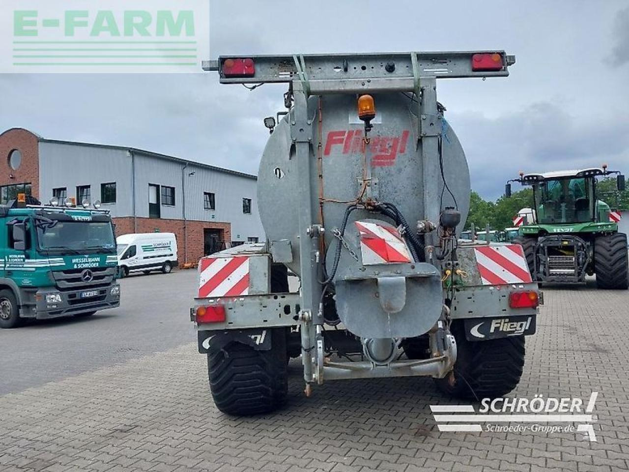 Fliegl 16000 l - Epandeurs: photos 4 Fliegl 16000 l - Epandeurs: photos 4