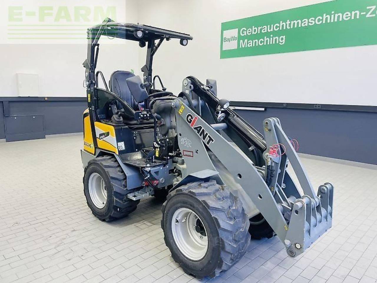 Giant g2200 hd - Mini pelle: photos 3 Giant g2200 hd - Mini pelle: photos 3