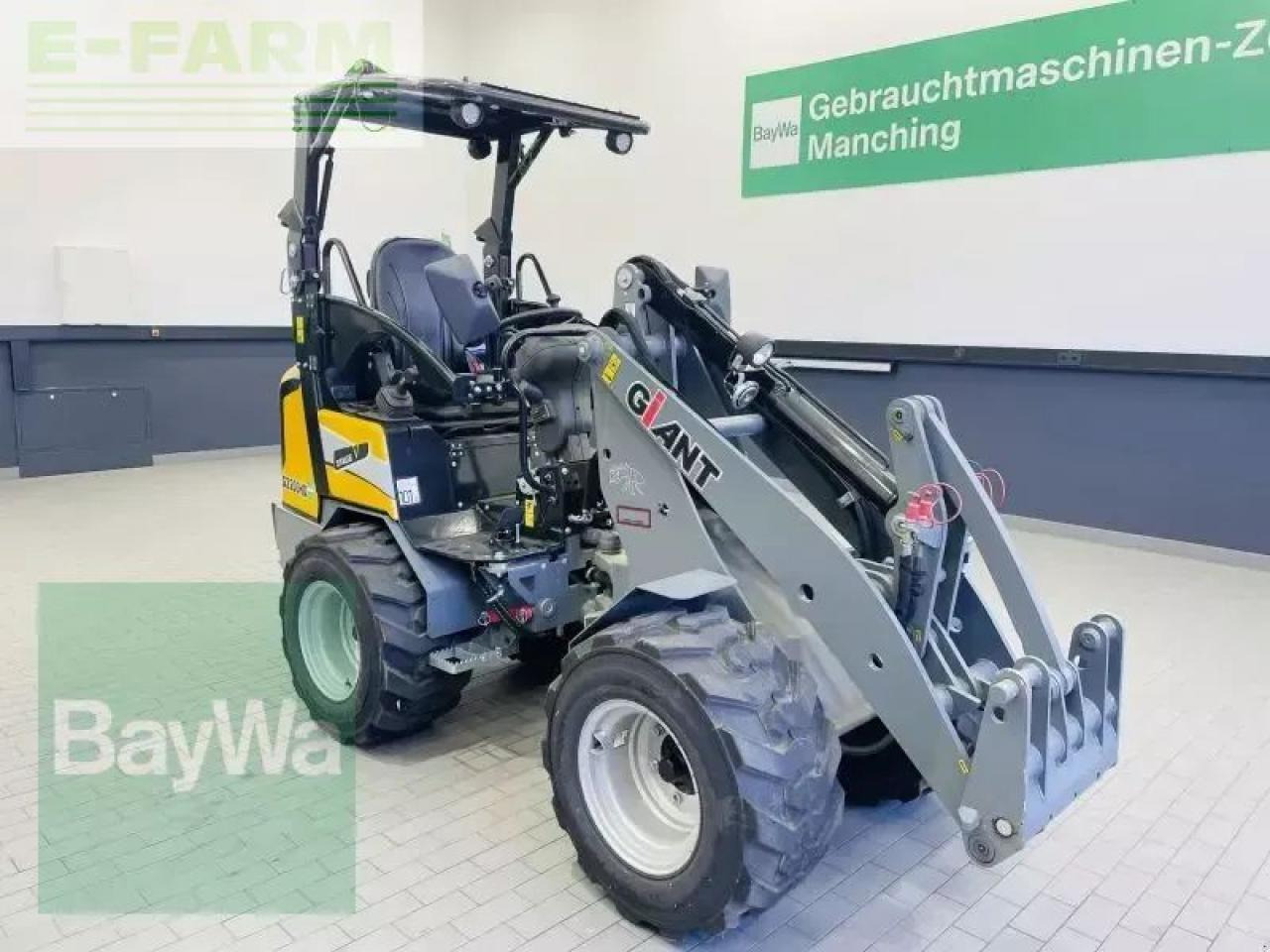 Giant g2200 hd - Mini pelle: photos 3 Giant g2200 hd - Mini pelle: photos 3