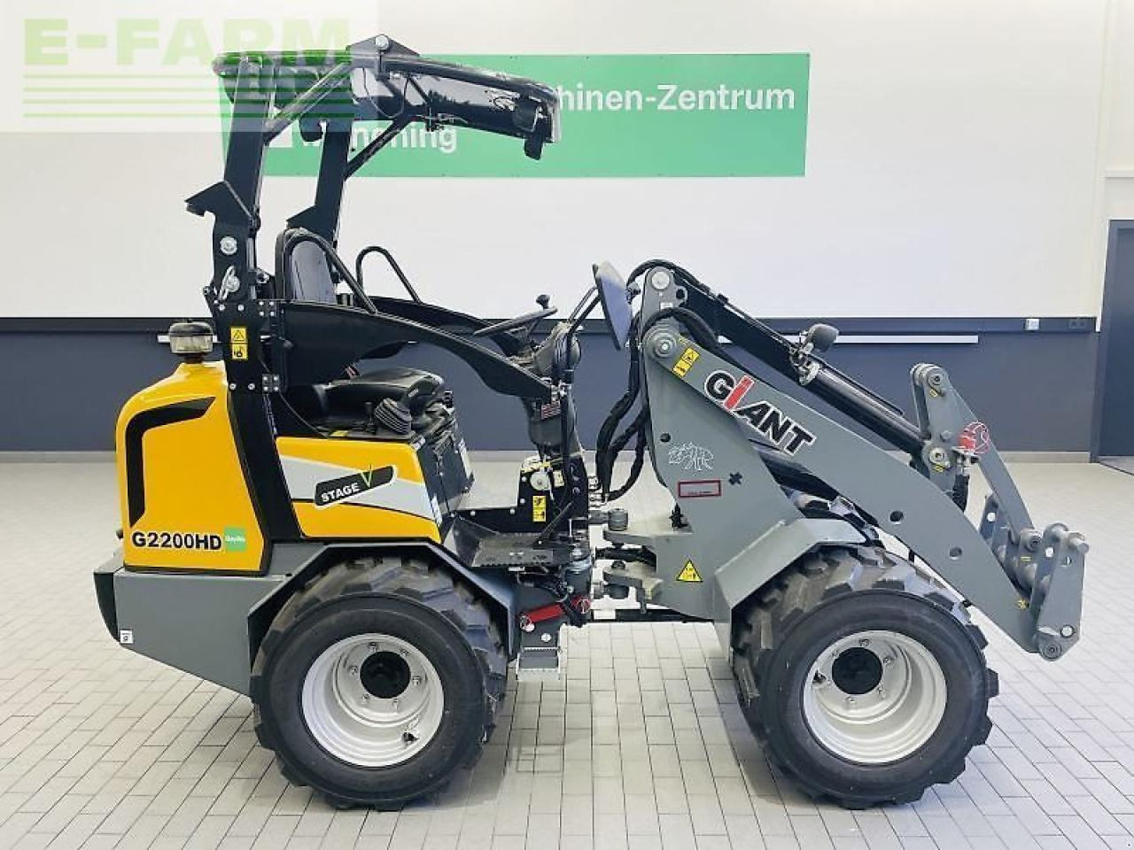 Giant g2200 hd - Mini pelle: photos 4 Giant g2200 hd - Mini pelle: photos 4