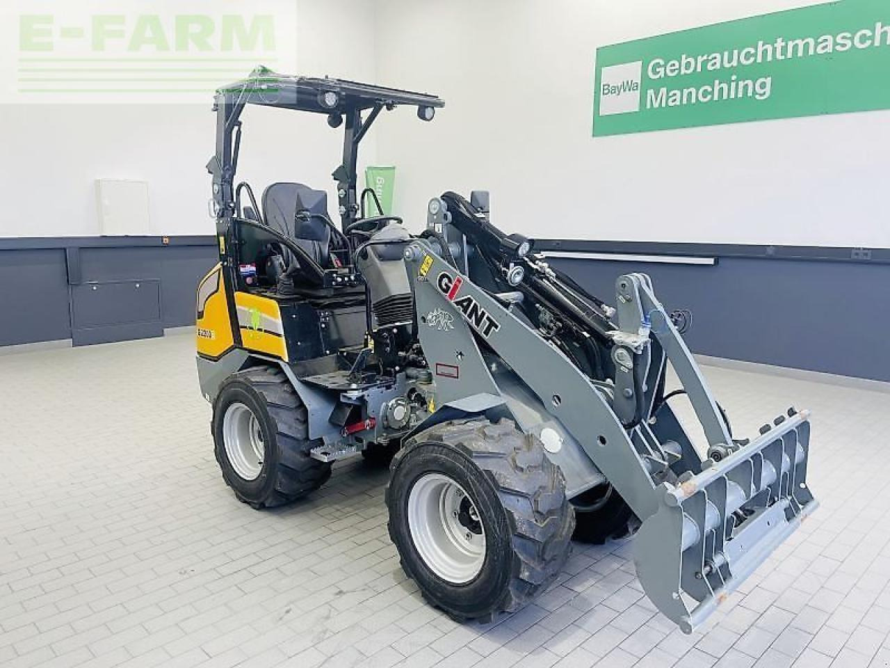 Giant g2200e - Mini pelle: photos 3 Giant g2200e - Mini pelle: photos 3