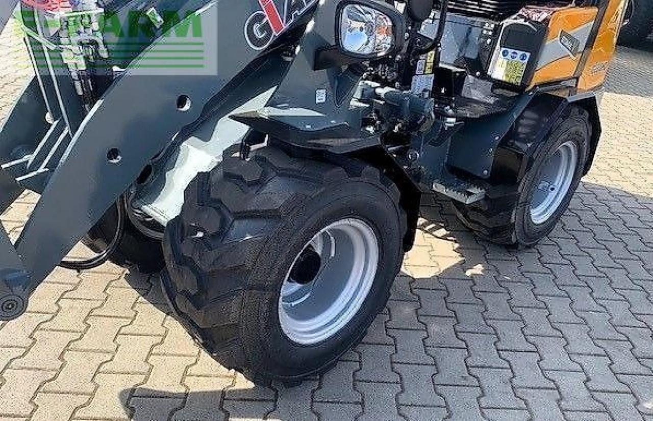 Giant g2300 hd vorführmaschine - Mini pelle: photos 5 Giant g2300 hd vorführmaschine - Mini pelle: photos 5