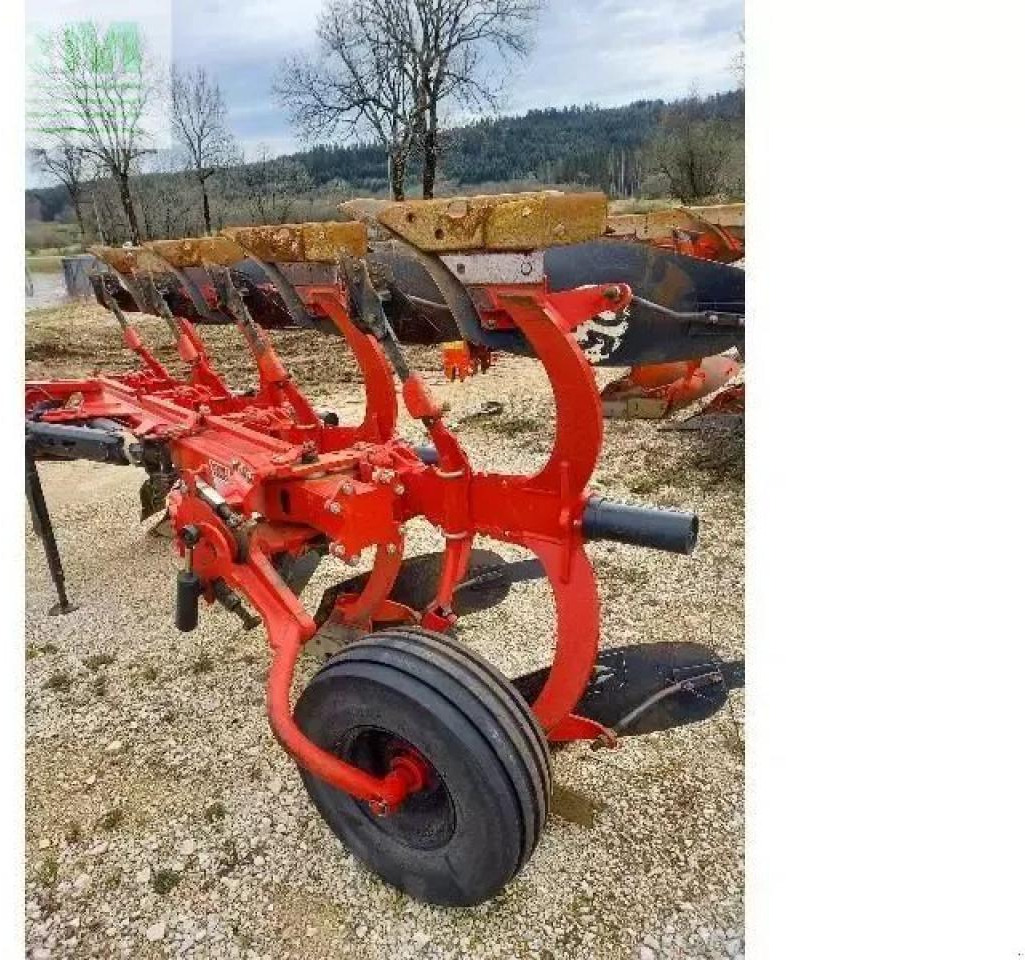 Gregoire Besson gregoire besson - Charrue: photos 3 Gregoire Besson gregoire besson - Charrue: photos 3