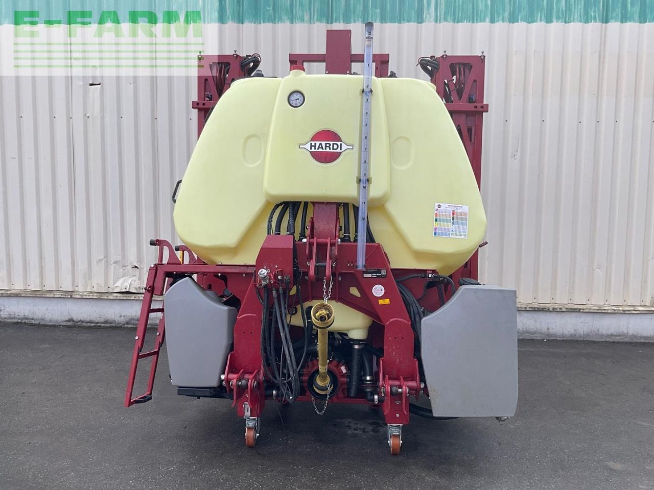 Hardi MEGA 1200 - Pulvérisateur traîné: photos 3 Hardi MEGA 1200 - Pulvérisateur traîné: photos 3