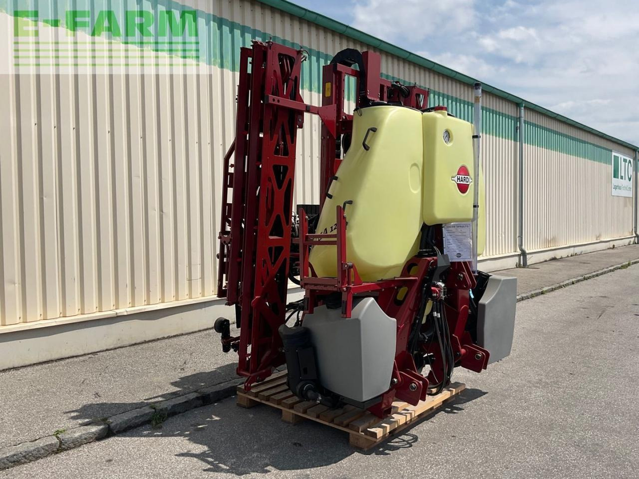 Hardi Mega 1200 - Pulvérisateur traîné: photos 4 Hardi Mega 1200 - Pulvérisateur traîné: photos 4