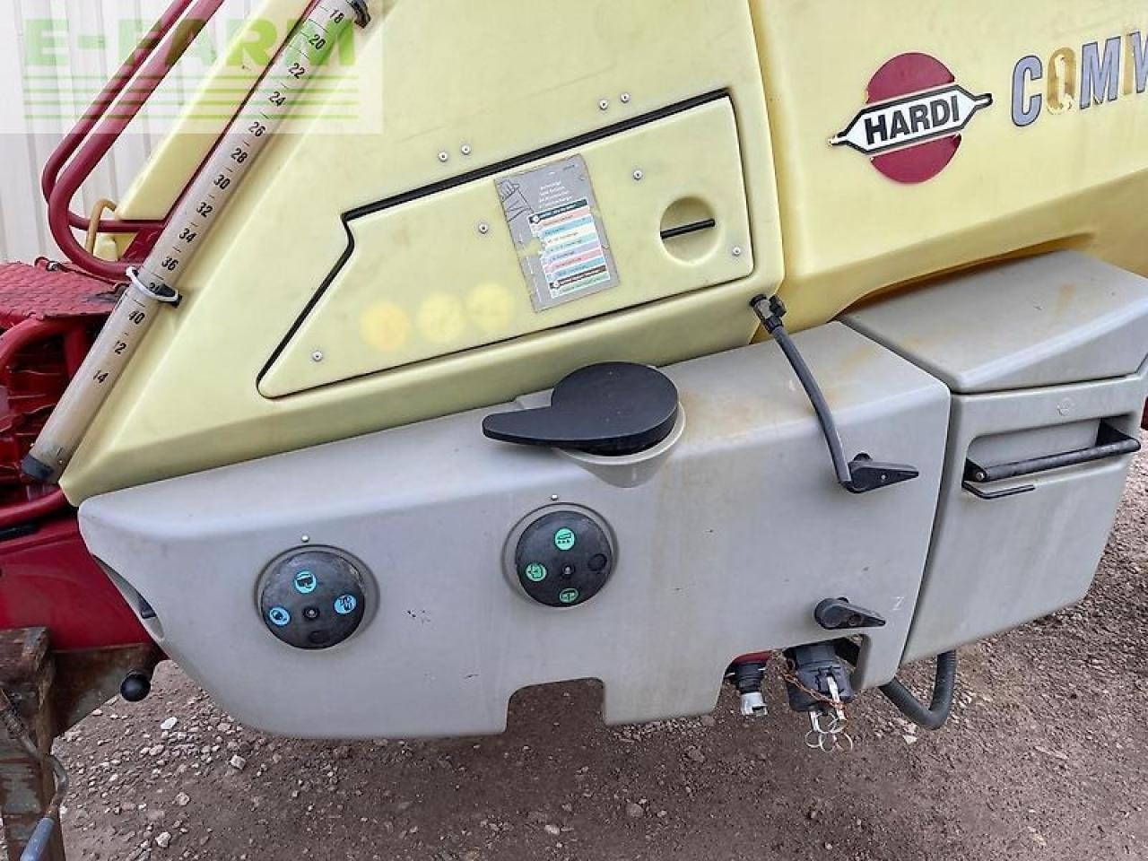 Hardi commander 4400 i 30m lp - Pulvérisateur traîné: photos 3 Hardi commander 4400 i 30m lp - Pulvérisateur traîné: photos 3
