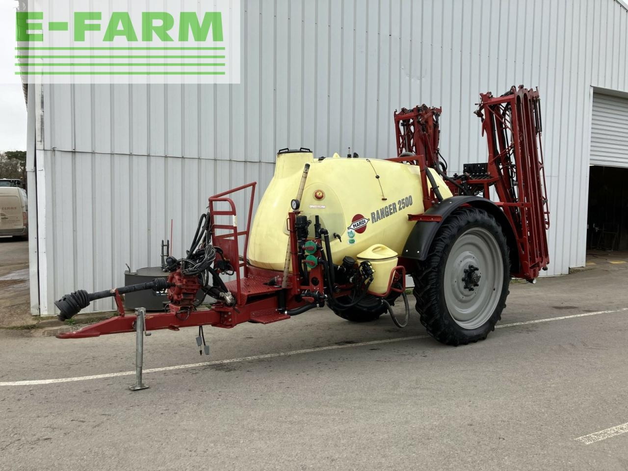 Hardi ranger 2500 - Pulvérisateur traîné: photos 1 Hardi ranger 2500 - Pulvérisateur traîné: photos 1