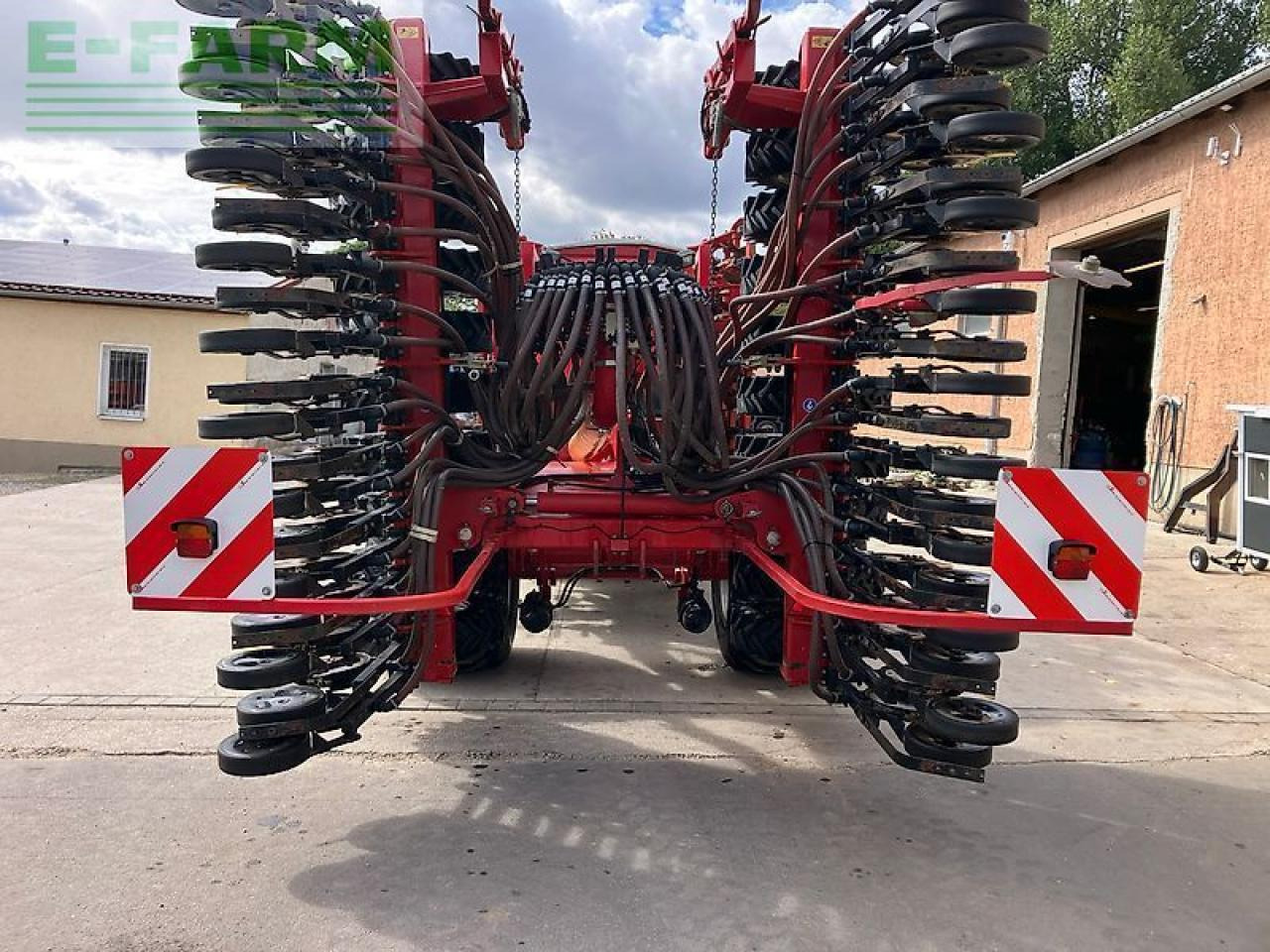 Horsch pronto 6 as *mit saatflusskontrolle* - Semoir: photos 5 Horsch pronto 6 as *mit saatflusskontrolle* - Semoir: photos 5