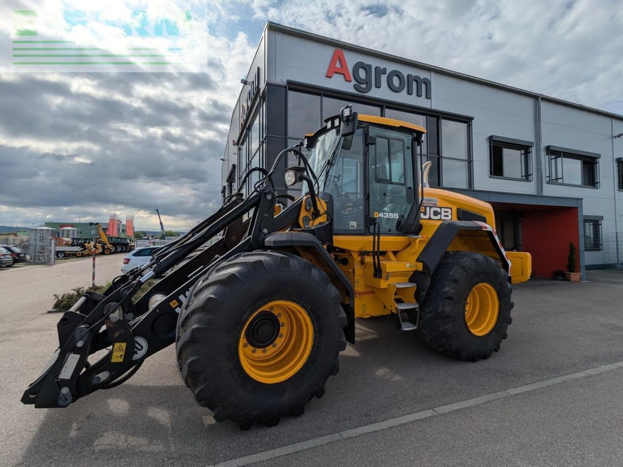 JCB 435 S HighLift - Mini pelle: photos 1 JCB 435 S HighLift - Mini pelle: photos 1