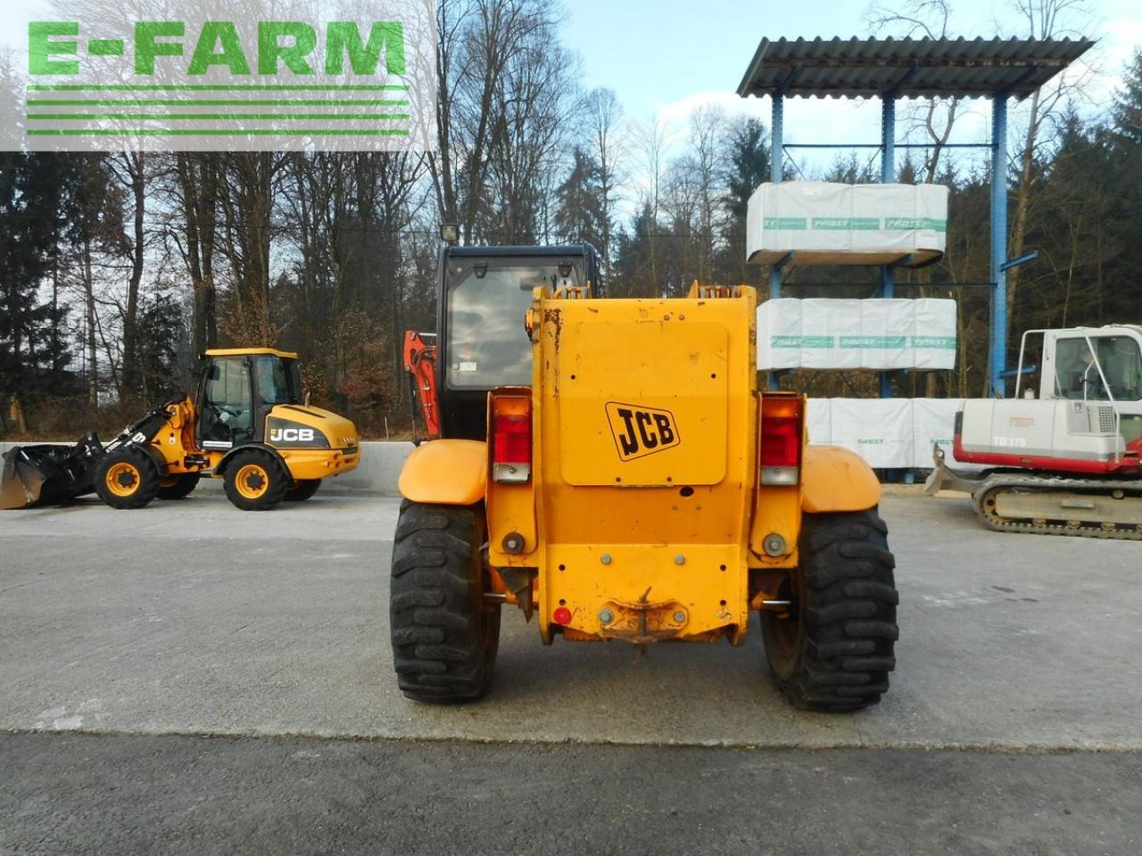 JCB 537-135 ( 3,7t - 13,5m ) - Chariot télescopique: photos 3 JCB 537-135 ( 3,7t - 13,5m ) - Chariot télescopique: photos 3