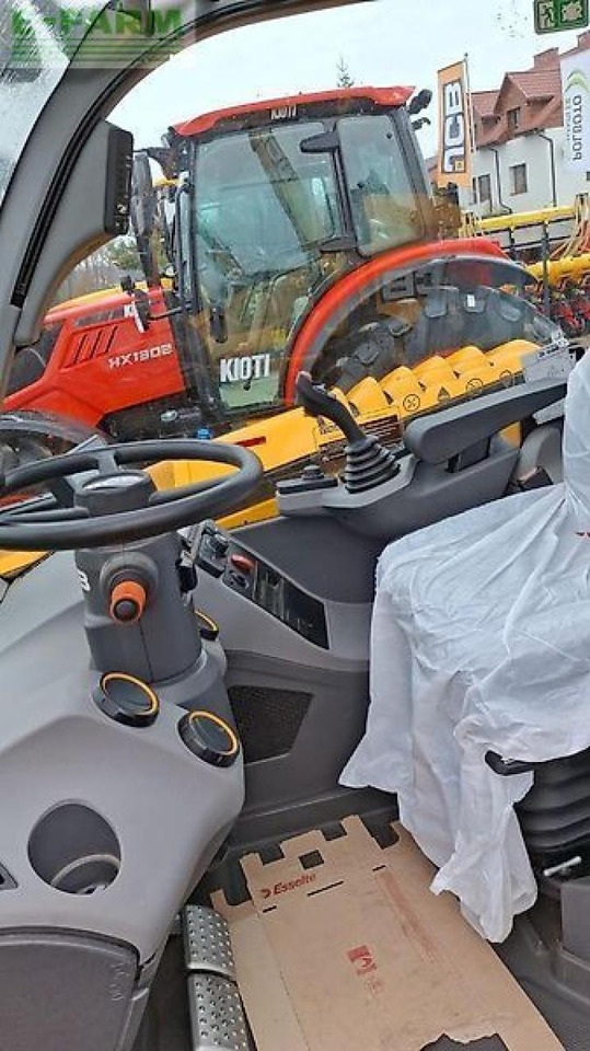 JCB 542-70 agri xtra - Chargeuse sur pneus: photos 5 JCB 542-70 agri xtra - Chargeuse sur pneus: photos 5