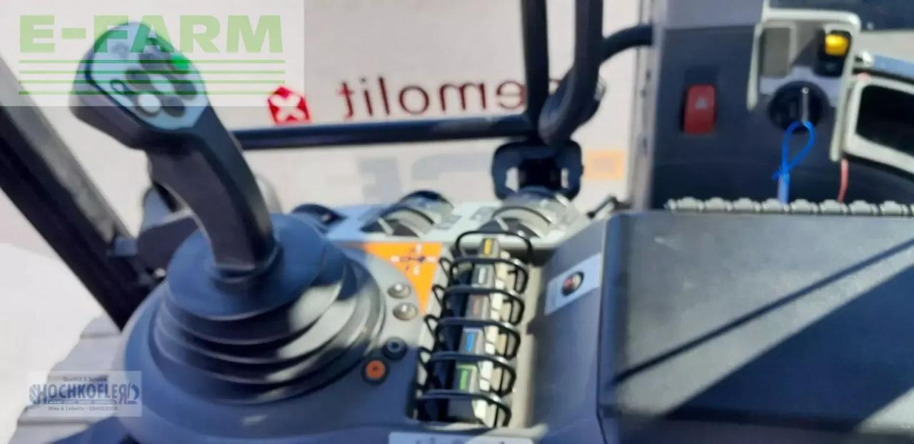 JCB 8330 - Tracteur agricole: photos 2 JCB 8330 - Tracteur agricole: photos 2