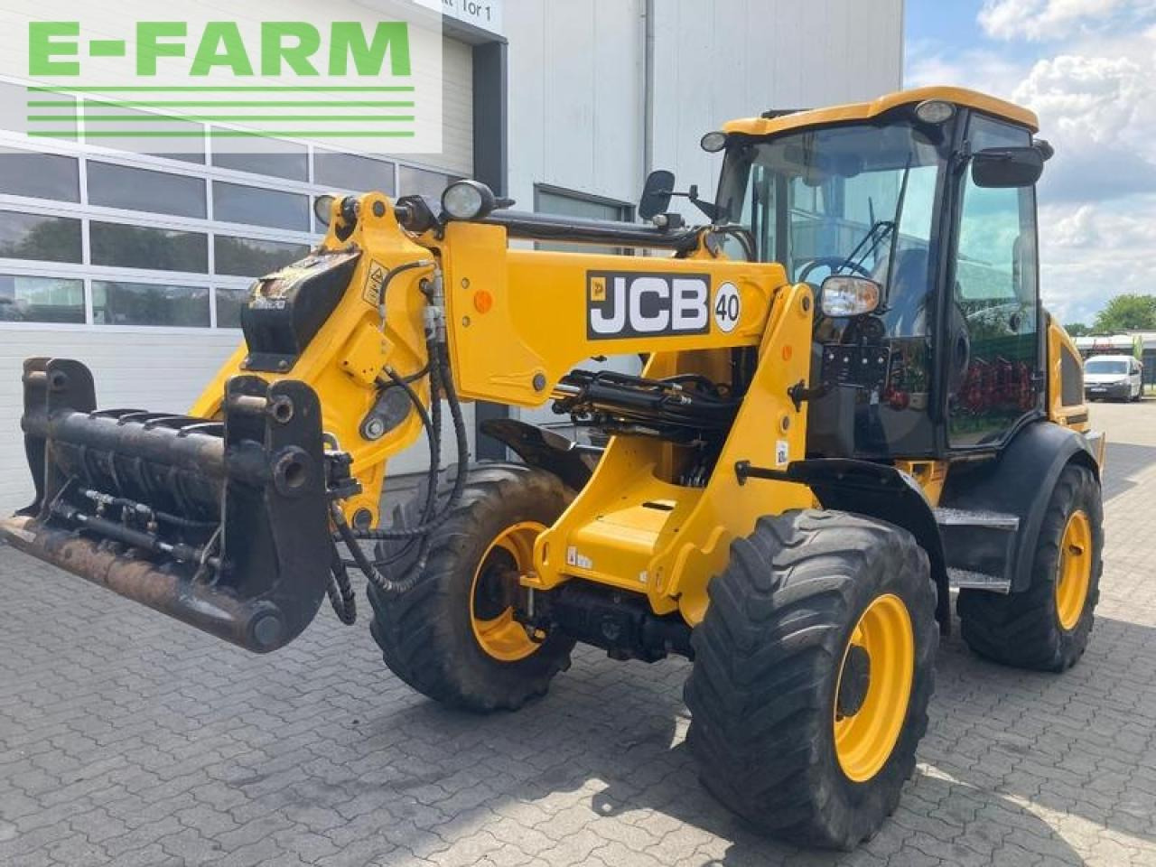 JCB tm220t4a - Mini pelle: photos 2 JCB tm220t4a - Mini pelle: photos 2