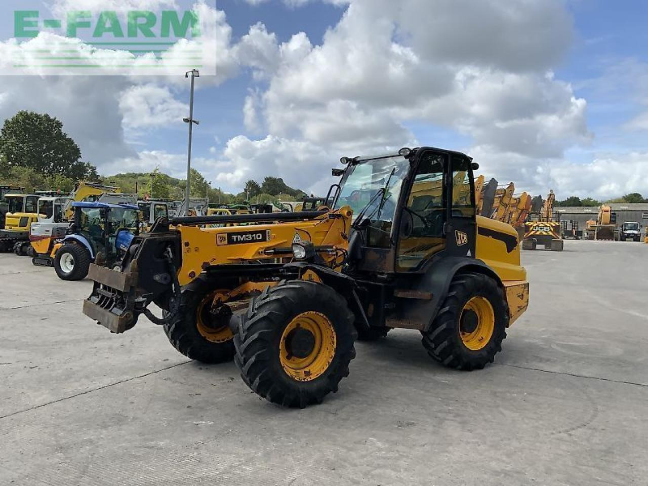 JCB tm310 agri pivot steer telehandler (st22428) - Chargeuse sur pneus: photos 5 JCB tm310 agri pivot steer telehandler (st22428) - Chargeuse sur pneus: photos 5