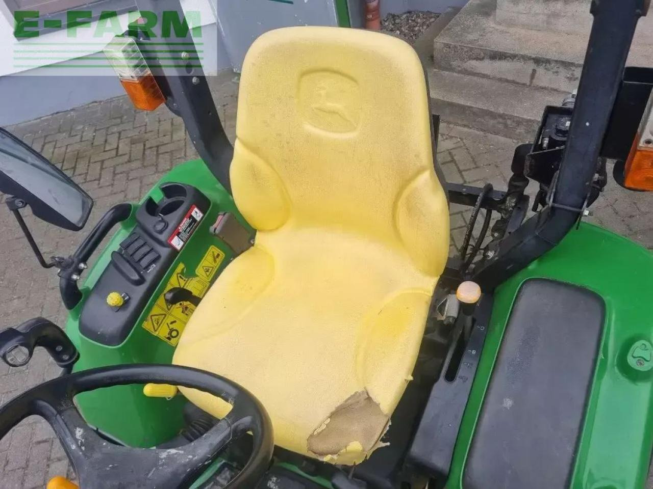Tracteur agricole John Deere 3320 my11: photos 8