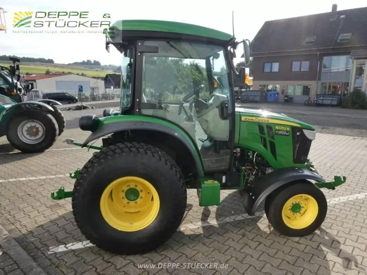 John Deere 4052r - Tracteur agricole: photos 5 John Deere 4052r - Tracteur agricole: photos 5