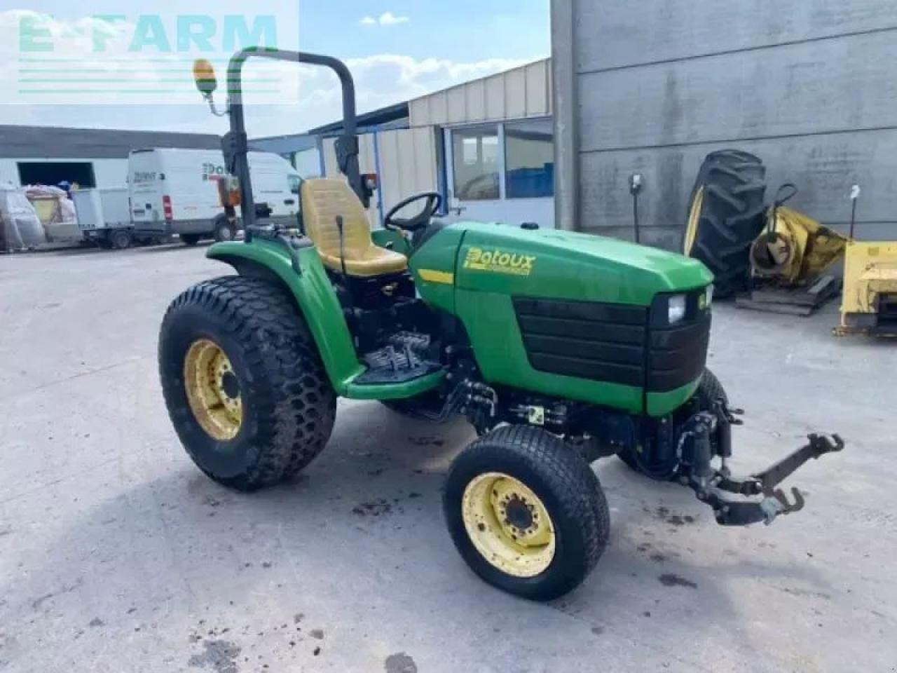 John Deere 4710 - Tracteur agricole: photos 3 John Deere 4710 - Tracteur agricole: photos 3