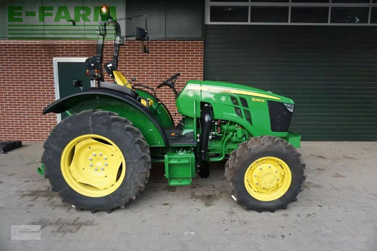 John Deere 5050e neumaschine - Tracteur agricole: photos 5 John Deere 5050e neumaschine - Tracteur agricole: photos 5