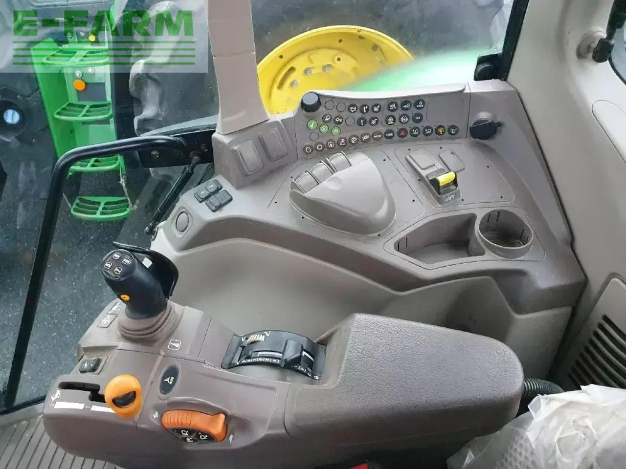 John Deere 6100 m - Tracteur agricole: photos 3 John Deere 6100 m - Tracteur agricole: photos 3