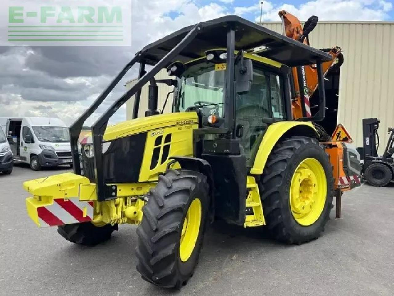 John Deere 6100m - Tracteur agricole: photos 2 John Deere 6100m - Tracteur agricole: photos 2