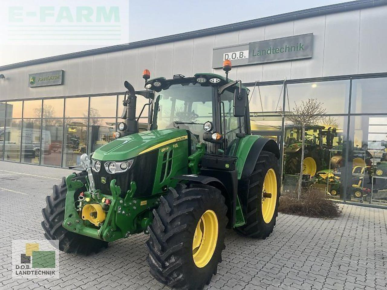 John Deere 6110m - Tracteur agricole: photos 1 John Deere 6110m - Tracteur agricole: photos 1