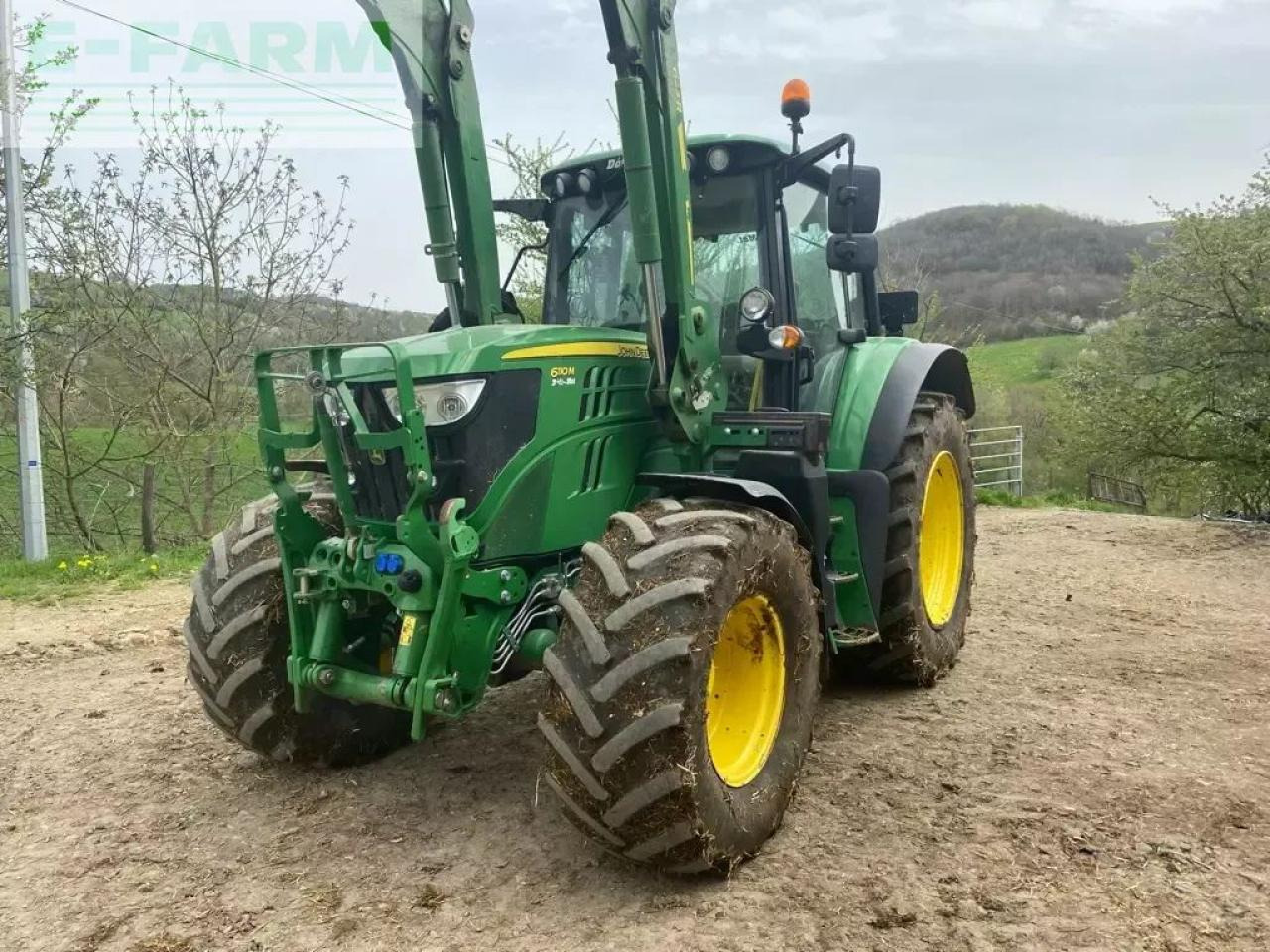 John Deere 6110m command quad + - Tracteur agricole: photos 1 John Deere 6110m command quad + - Tracteur agricole: photos 1