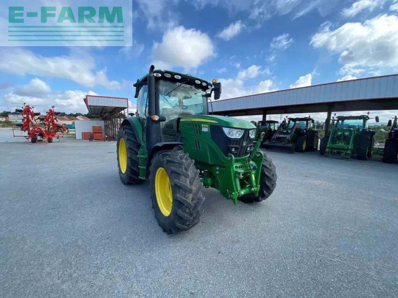 John Deere 6120r powerquad+ - Tracteur agricole: photos 1 John Deere 6120r powerquad+ - Tracteur agricole: photos 1