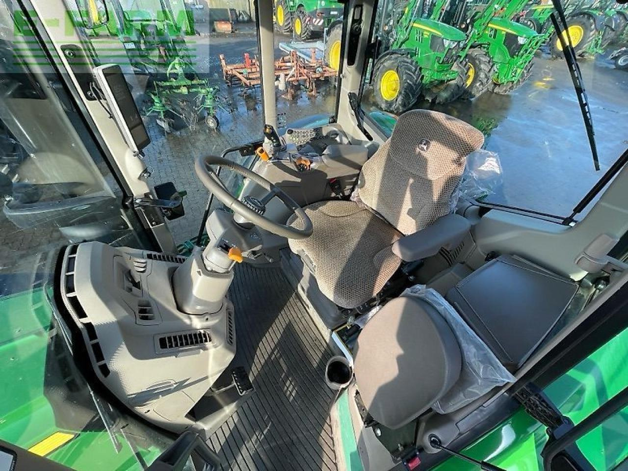 Tracteur agricole John Deere 6140m: photos 10